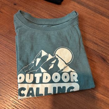 Tee shirt