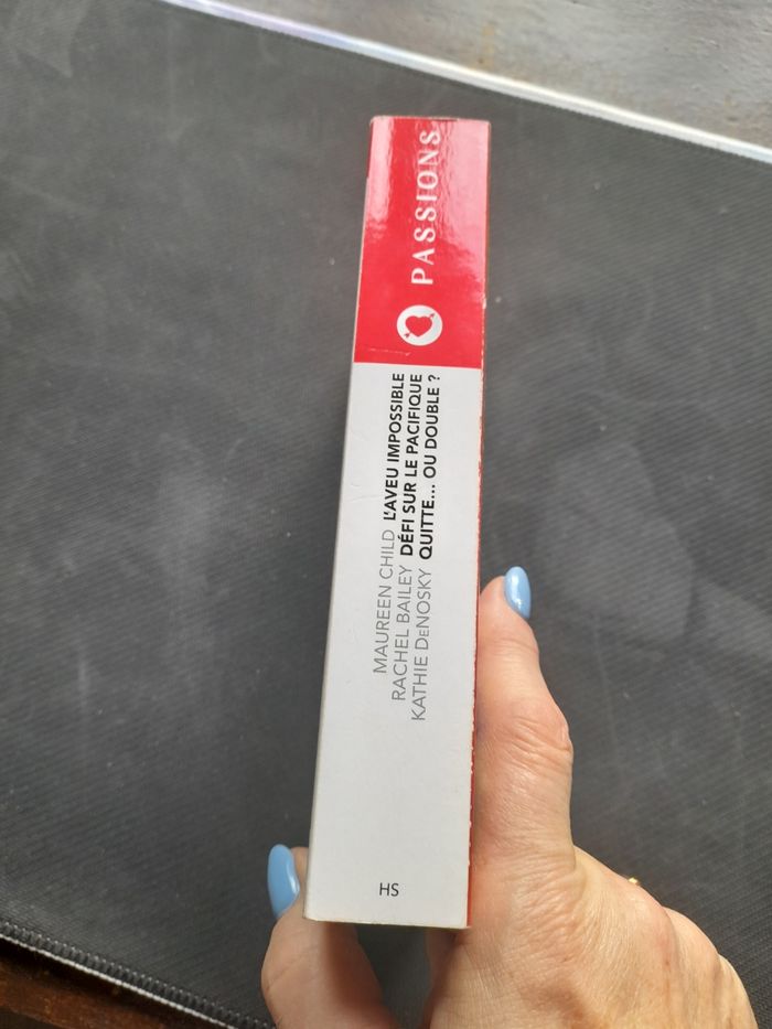 Livre Harlequin passions, 3 romans - photo numéro 3