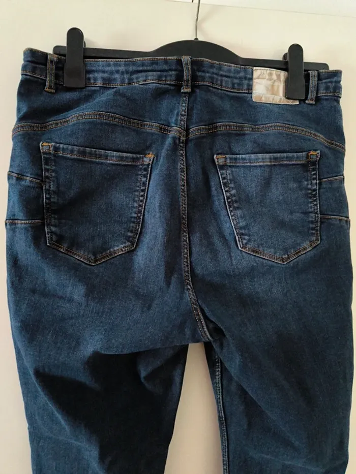 Jean Skinny. Bleu marine. Kiabi. Taille 46 - photo numéro 4