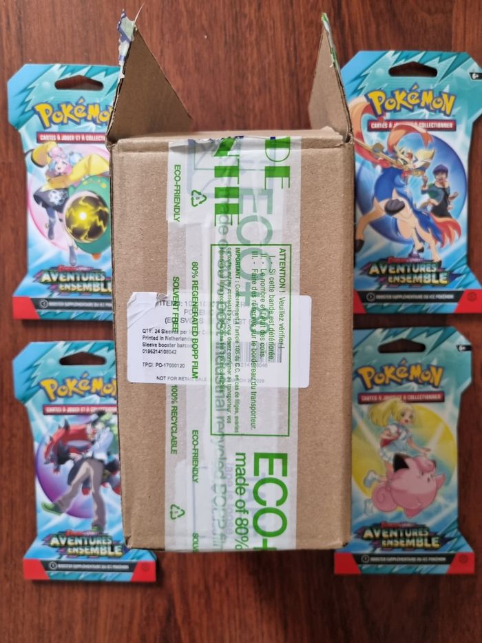 Case de 24 booster pokemon EV9 aventures ensemble - photo numéro 2
