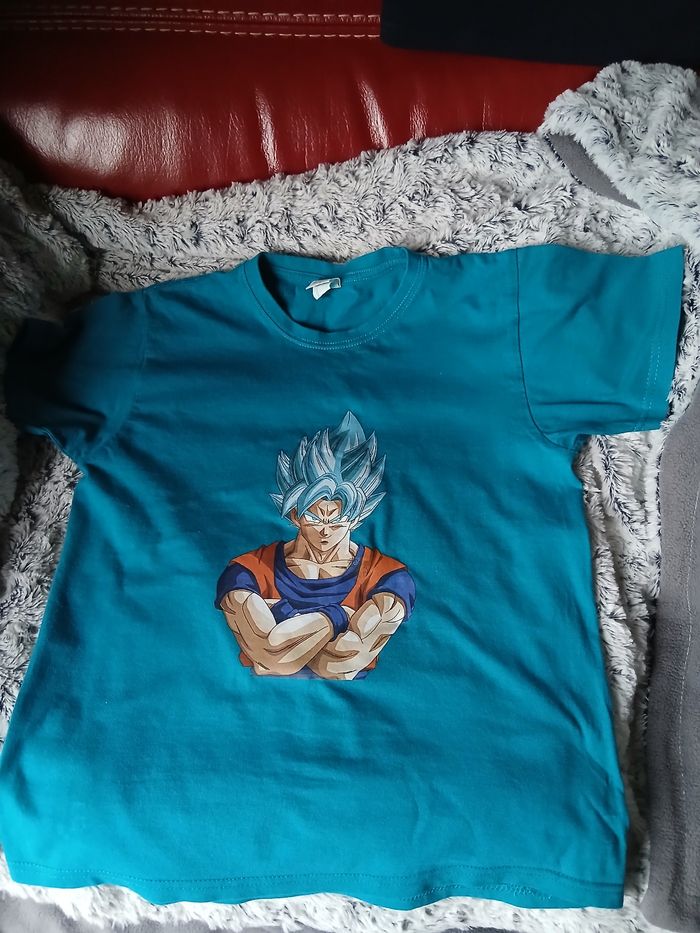 9-11 ans/T-shirt "Son Goku super Saiyan blue"