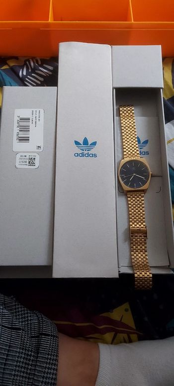 Montre adidas
