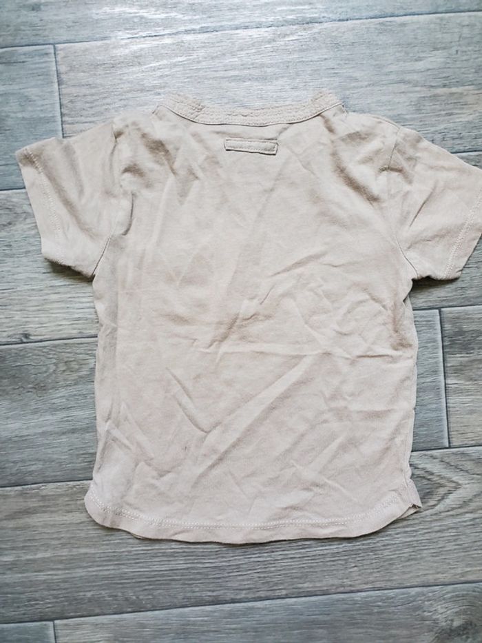 T-shirt taille 18 mois bon état - photo numéro 3