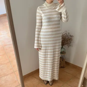 Robe en maille côtelée rayée beige et blanche Boohoo