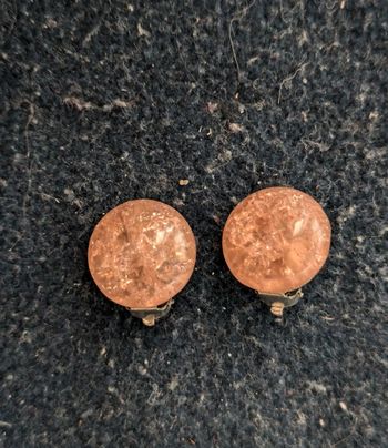 Boucles d'oreilles a clips roses