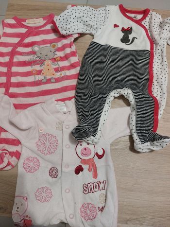 Lot 3 pyjamas 1 mois 