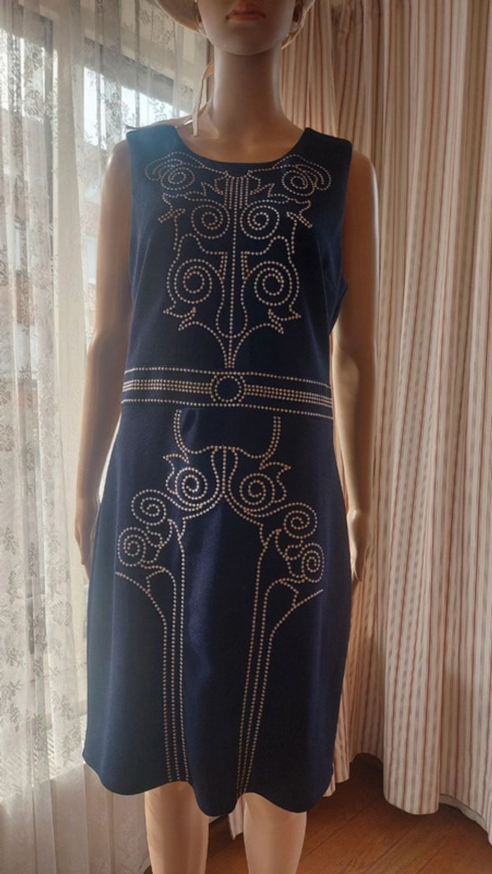 Robe bleu avec broderie K-design taille L - photo numéro 3