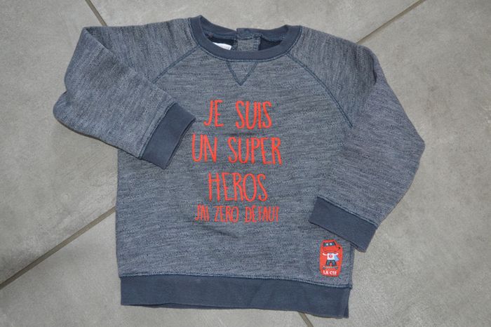 Ensemble pantalon 2 ans + sweat 3 ans et t-shirt 3 ans - photo numéro 6