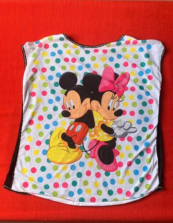 Blouse Mickey et Minnie Mouse sans manches.
