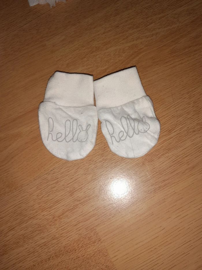 Moufle naissance bebe hello
