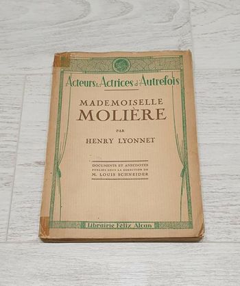 Livre  Mademoiselle Moliere