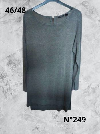 N°249 Robe/Pull grise T46/48. Esmara.