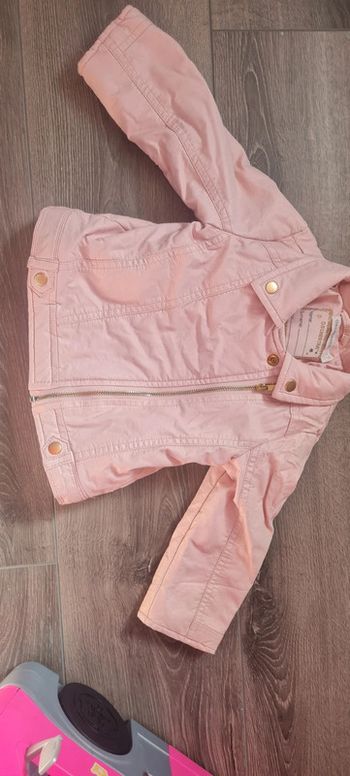 Manteau chaud similaire cuir