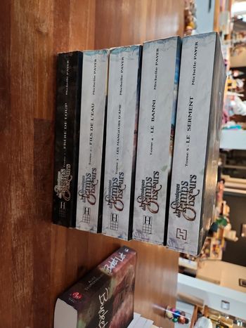 Lot de 6 livres : Chroniques des temps obscurs