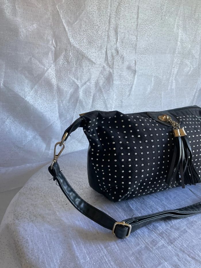 Sac noir strass - Très bon état - photo numéro 2