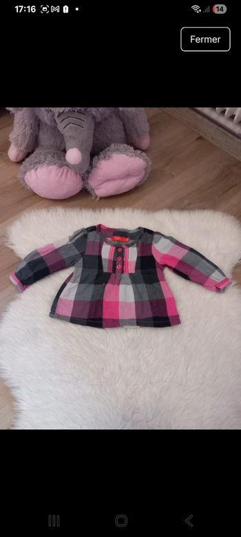 Très jolie blouse 3 mois 