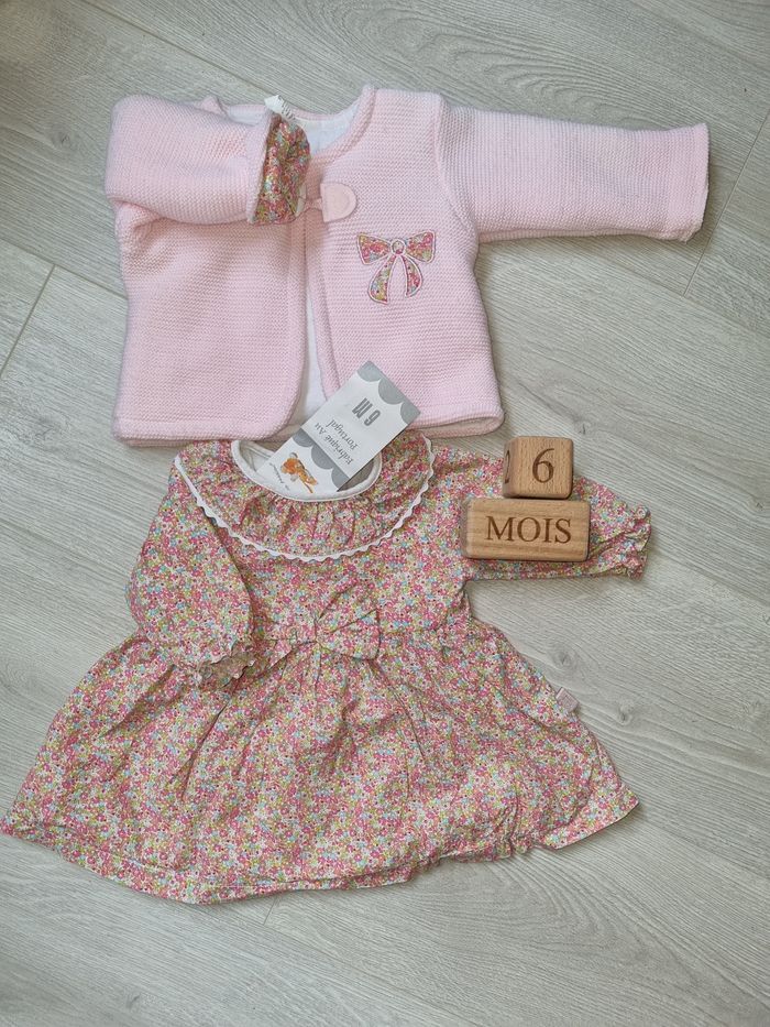 Ensemble fleuri 6mois