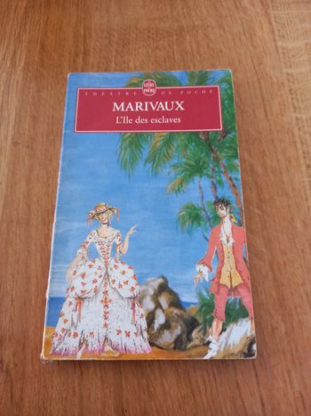 Livre L'île des esclaves