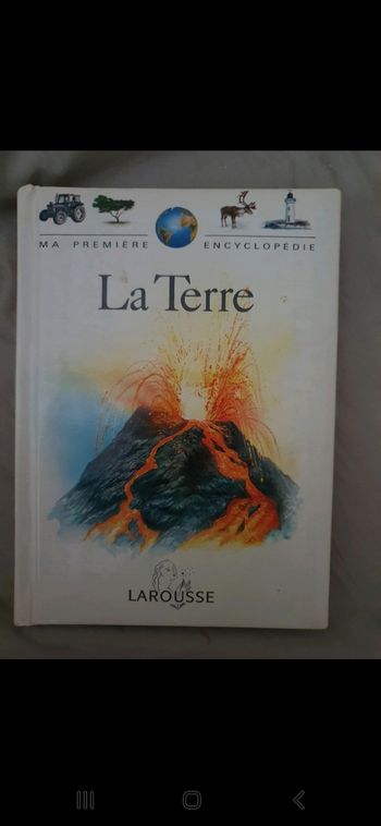 Ma première encyclopédie La Terre Larousse