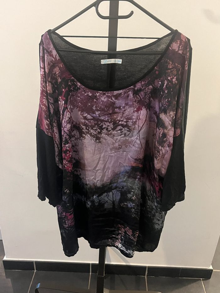 Haut violet et noir Taille 50/52