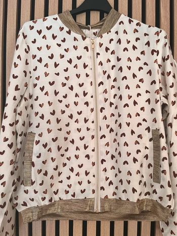 Bomber écru et cœurs taille L