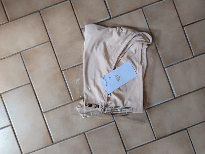 Top asymétrique - photo numéro 3