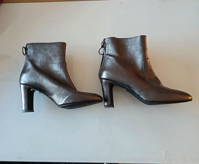 Bottines cuir Minelli pointure 35 portées 2 3 fois - photo numéro 2