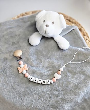 Attache tétine personnalisée