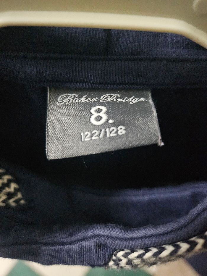 Pull/sweat 8 ans - photo numéro 5