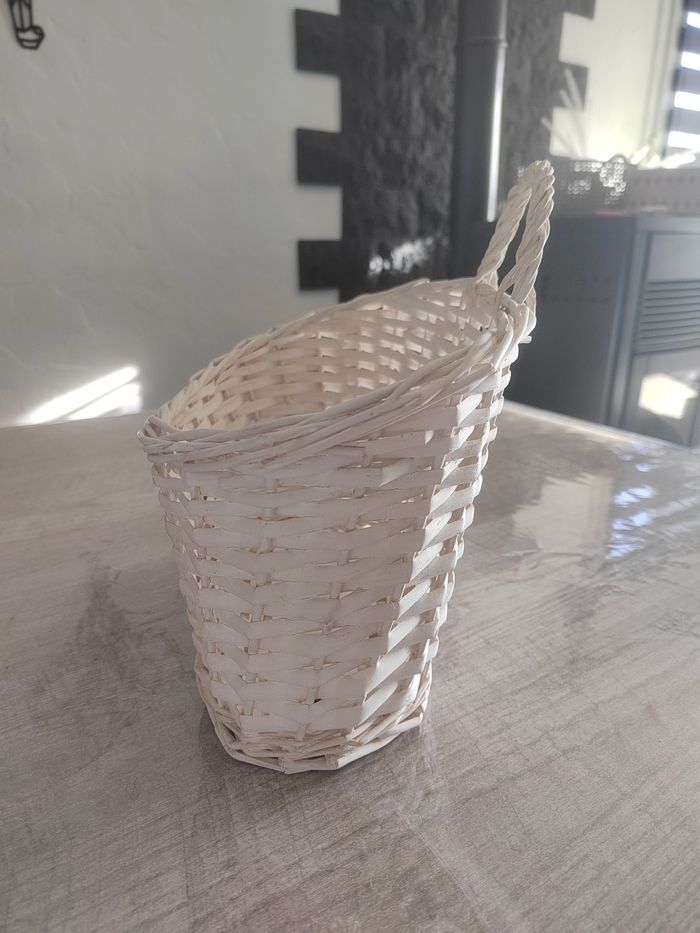 Panière de rangement en osier blanc vieilli – style déco & pratique - photo numéro 5