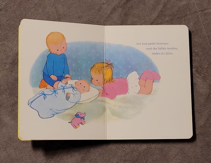 Le premier livre de bébé Gyo Fujikawa - photo numéro 2