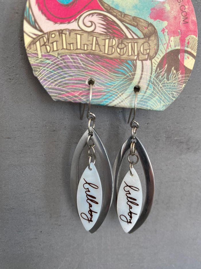 Boucles d'oreilles pendantes Billabong Neuves