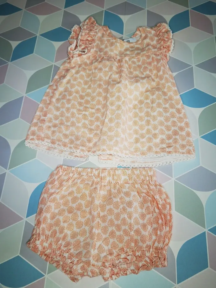 D3397 - ensemble fille 3 mois