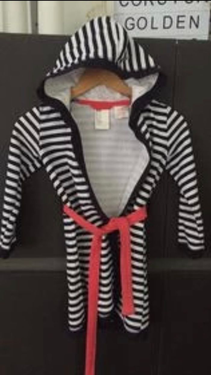 Robe de chambre à capuche - photo numéro 2