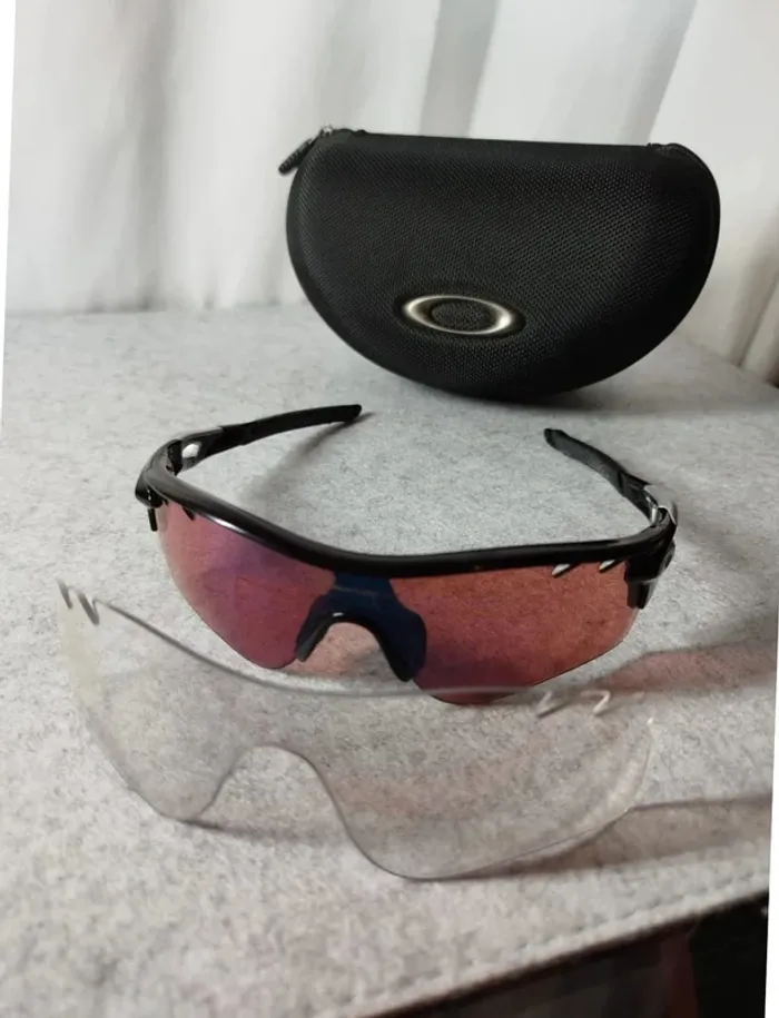 Lunettes Oakley Radar Ev path - Personnalisables - Housse - Verre transparent - Valeur 214€ - photo numéro 2