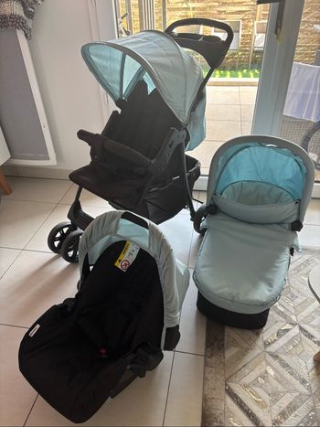Poussette 3 en 1 hauck en très bon état