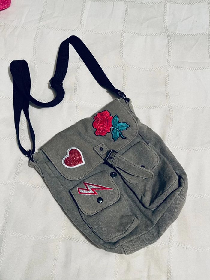 Sac besace en coton kaki