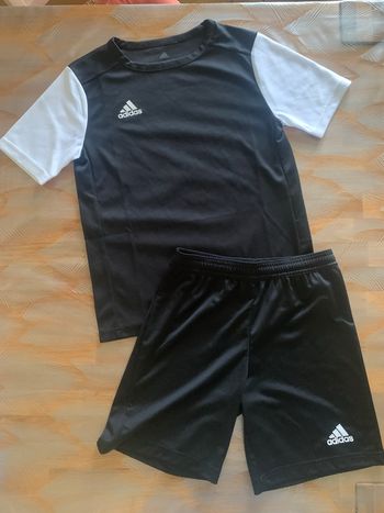 Ensemble Adidas 9-10ans