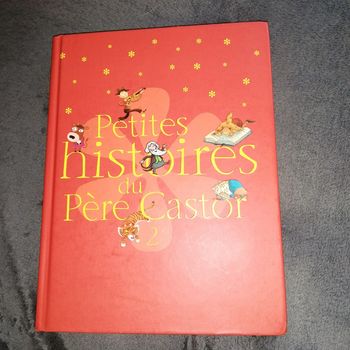 Livre petites histoires du père castor