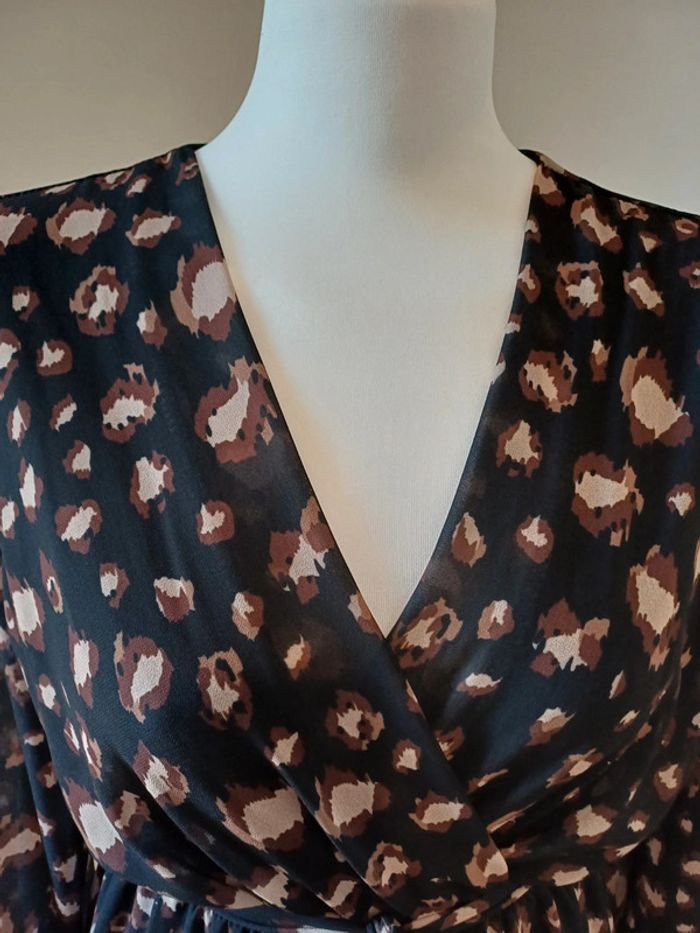 Robe cache-coeur à imprimé Léopard 🐆 Musthaves taille S/M 36/38 - photo numéro 2