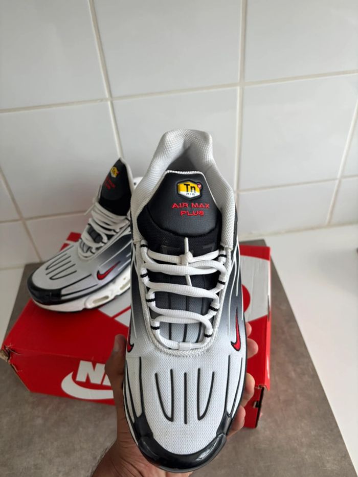 Nike Air Max Plus III taille 45.5 - photo numéro 2
