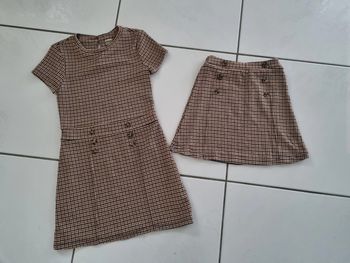 Robe et jupe kiabi 8 ans