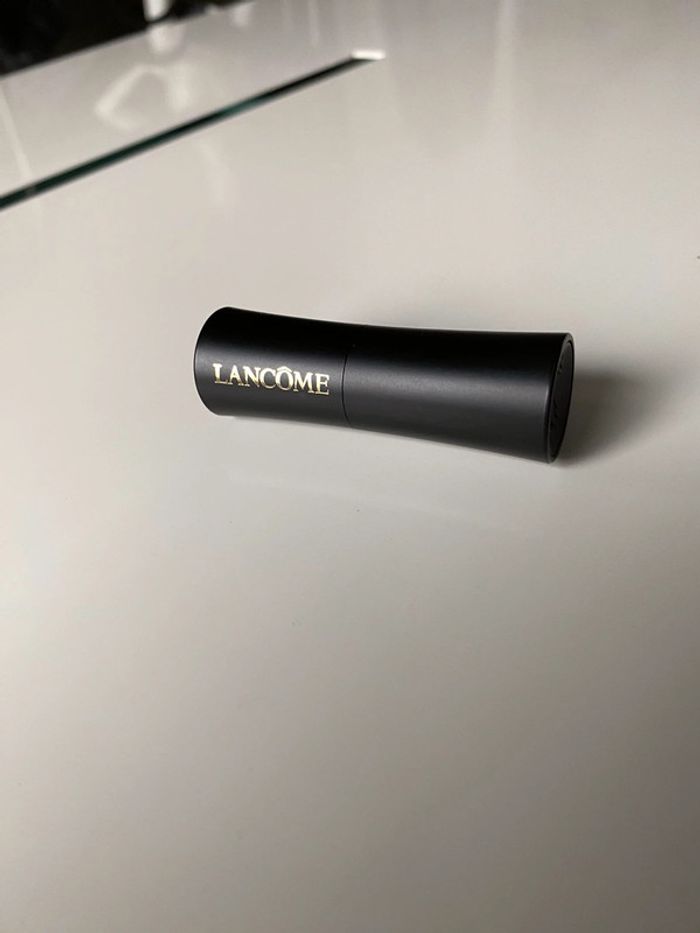 Rouge a lèvre L’absolu rouge 196 format voyage - photo numéro 3