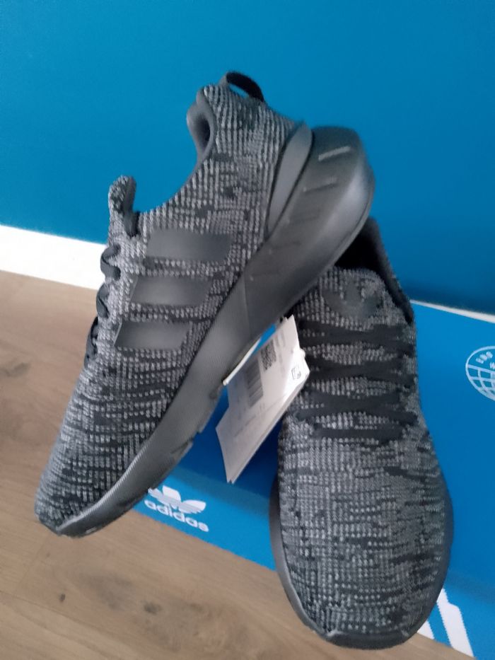 Basket Adidas - photo numéro 2