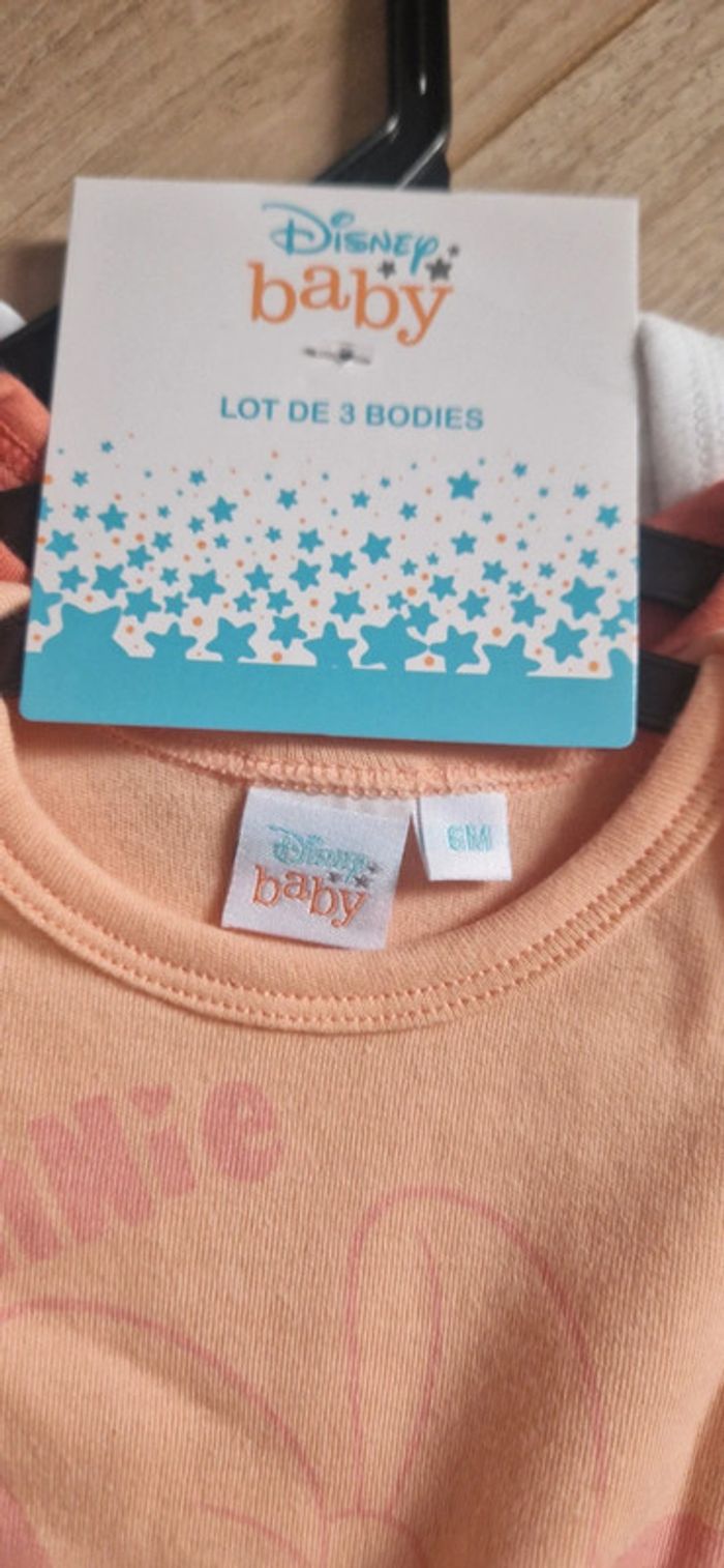 Lot de 6 bodies bébé fille manches longues Disney en 6 mois neufs - photo numéro 10
