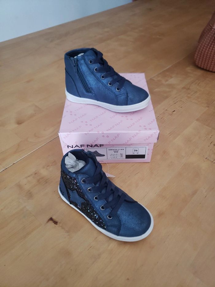 Basket montante a paillettes naf naf taille 26