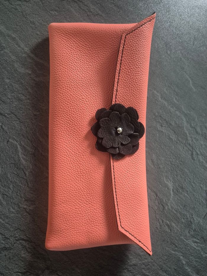 Pochette cuir
