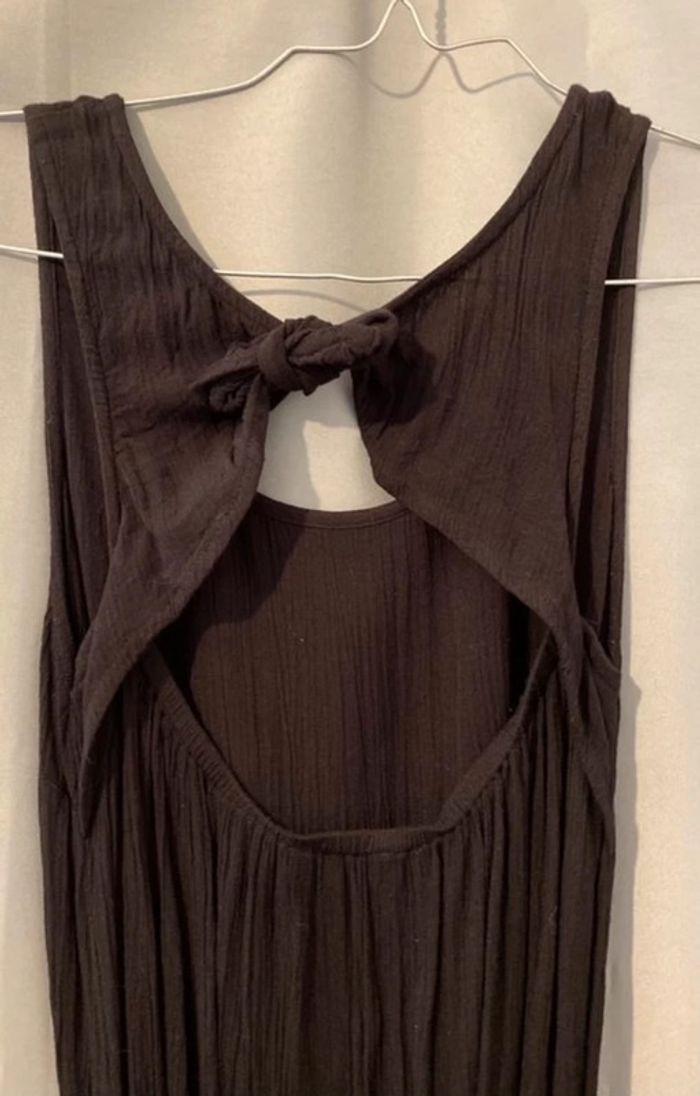 Robe dos nu - photo numéro 2