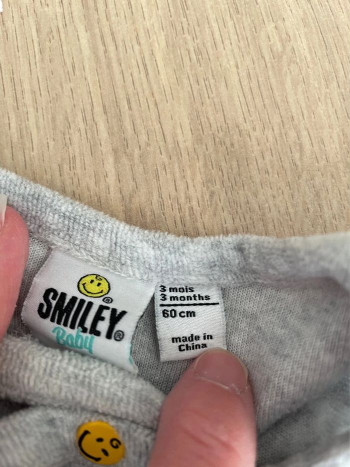 Lot de 2 pyjamas velours taille 3 mois blanc gris smiley - photo numéro 2