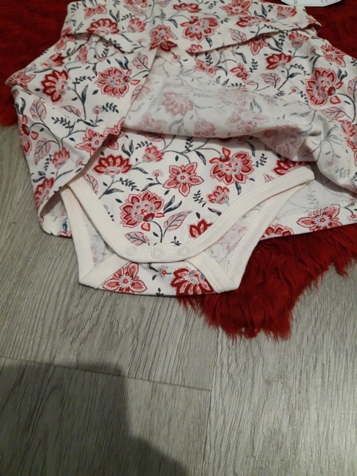Robe neuve 68cm - photo numéro 2